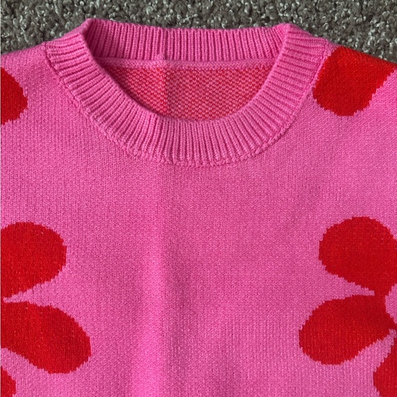 HOST PICK 🌸💐 - Picture 2 of 4